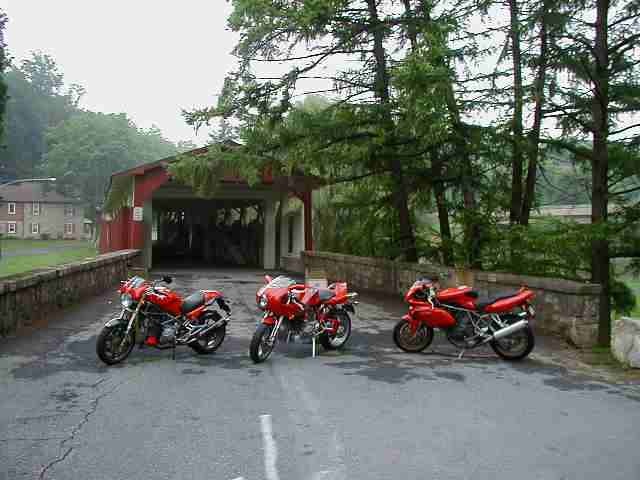 3 ducs