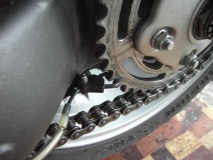 Pro-Oiler twin nozzle oil feed.