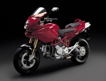 1100S, left front