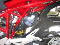 Pro Oiler, Oil bottle and pump