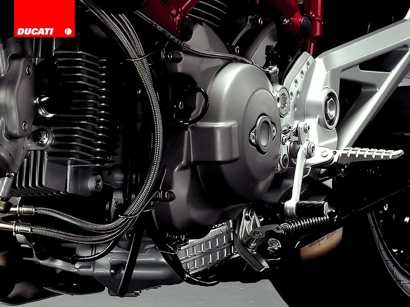 1100 engine