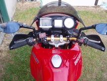 Rizoma Bar, FAR Mirrors, ProGrip 714 grips