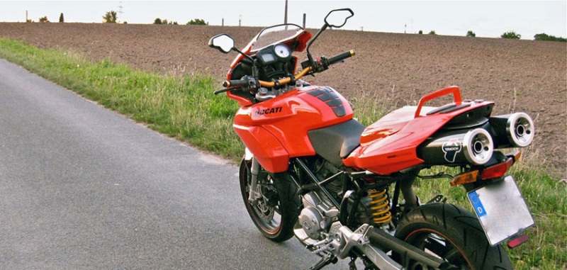 Rizoma bar and risers