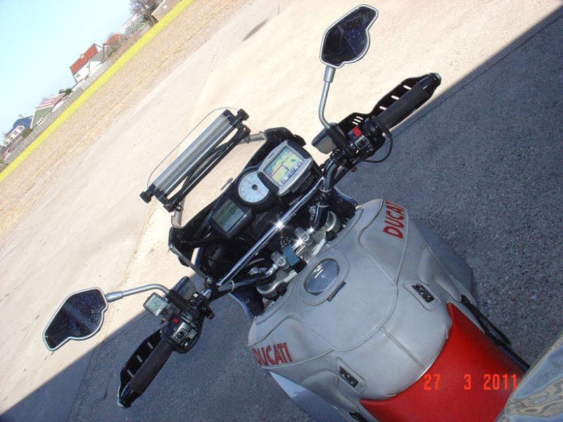 Crosshandlebar from Louis.