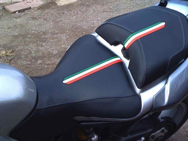 Luimoto Cover -  Gel saddle