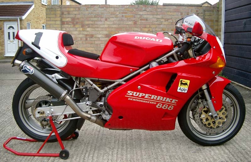 888 Corse