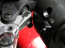 Clutch lever - LH switch clearance 02