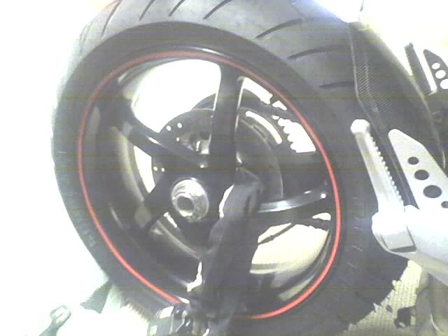 red strip wheels