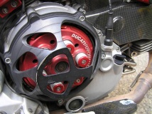 Open clutch with springs and retainer cups
