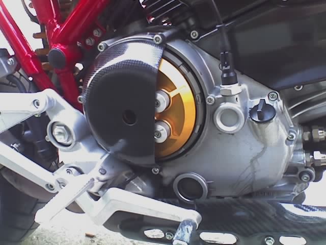 rizoma pressure plate.great and with covers for the springs!