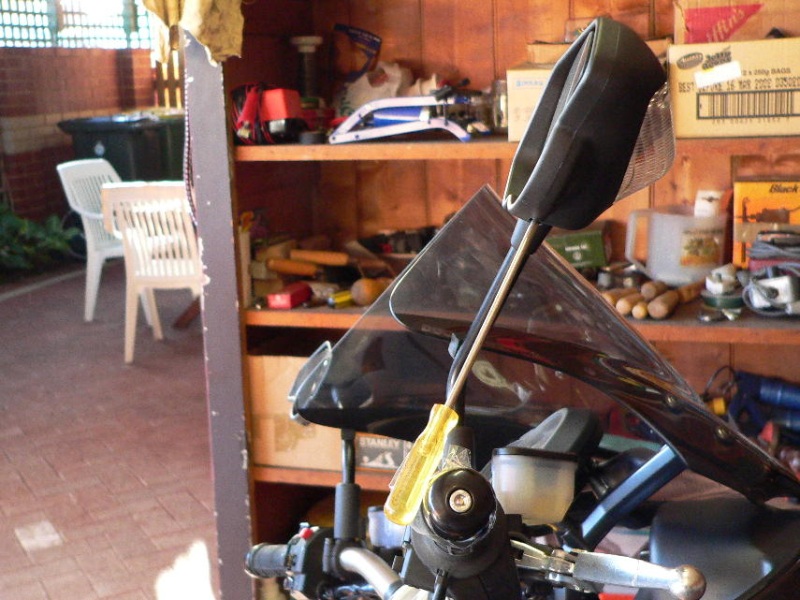 Mirror adjustment - Side