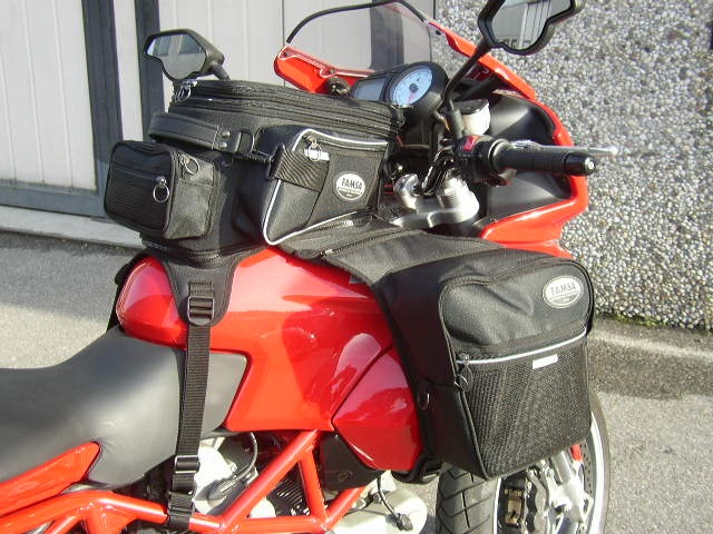 Famsa Multistrada's tankbag with removable sidepockets