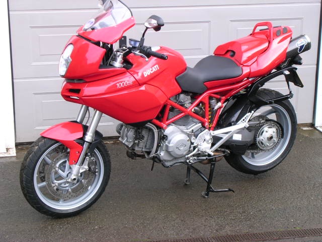 Comfort screen, center stand, hugger etc