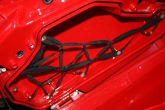 Luggage net in glovebox