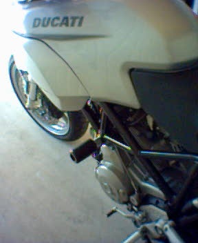 R&G Racing Crash Mushrooms LHS